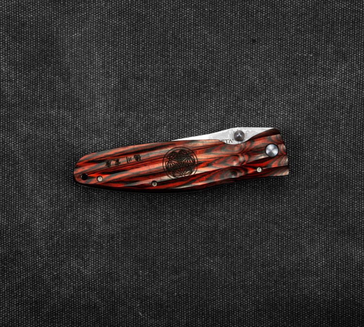 Mcusta Sengoku Red Pakka Nóż Damascus