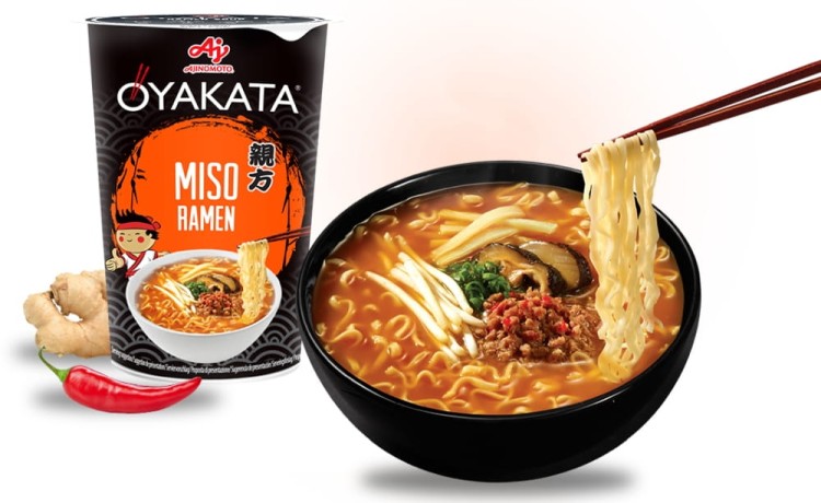 Zupka Ramen Miso 66g Kubek Cup OYAKATA