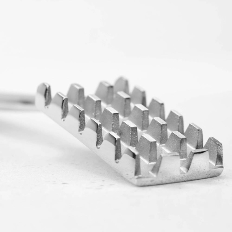 Tojiro Skrobak Do Ryb