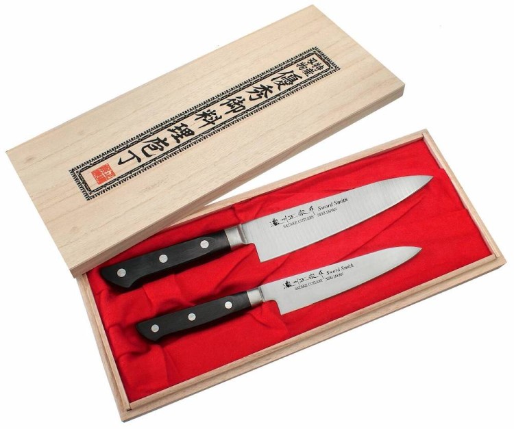 Satake Katsu Japoński Zestaw 2 Noży Nóż Szefa Kuchni 18cm i Uniwersalny 13,5cm w Drewnianym Etui