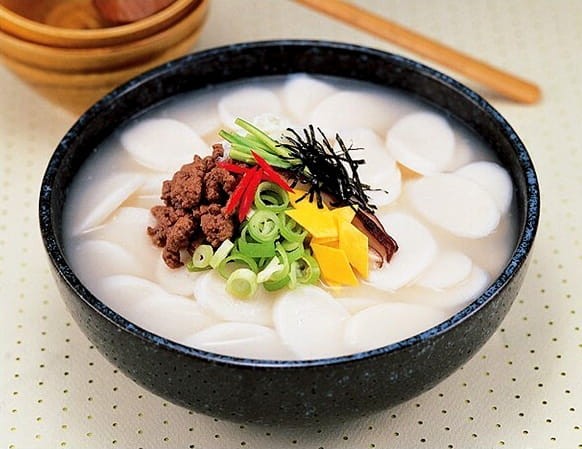 Kluski Ryżowe Koreańskie Tteokguk Plasterki 600g (3x200g) MATAMUN
