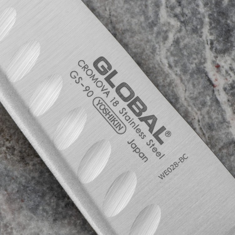 Global Japoński Nóż Santoku Żłobiony 13cm GS-90
