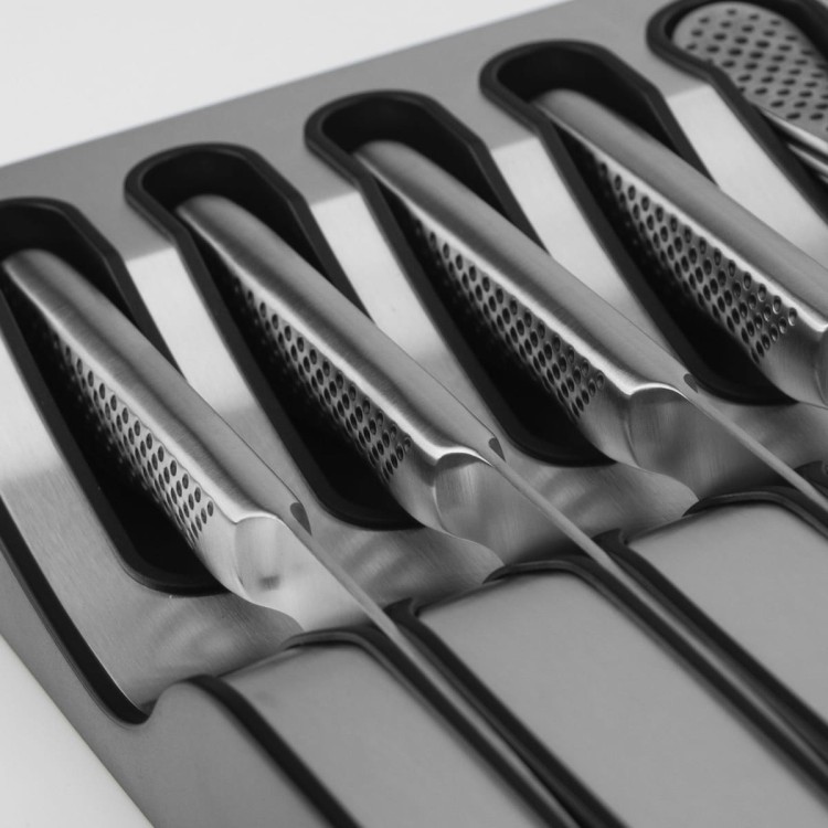 Global Japoński Zestaw Noży Do Steków Dla 4 Osób z Bazą Global Dock Steak Set G-88/4012R