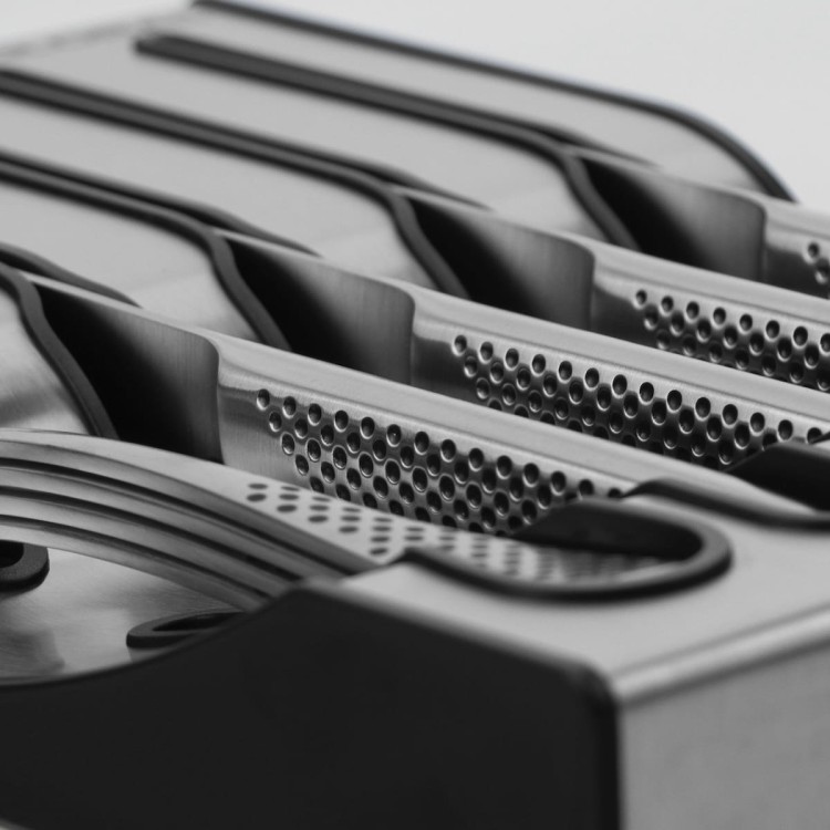 Global Japoński Zestaw Noży Do Steków Dla 4 Osób z Bazą Global Dock Steak Set G-88/4012R