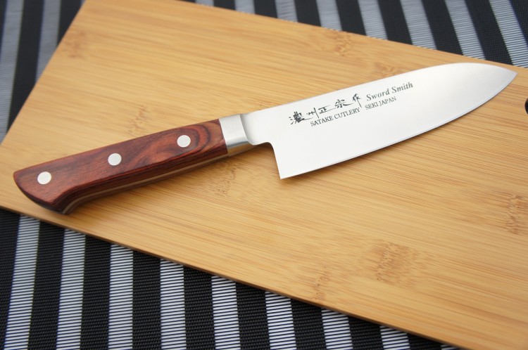 Satake Kotori Nóż Santoku 15cm