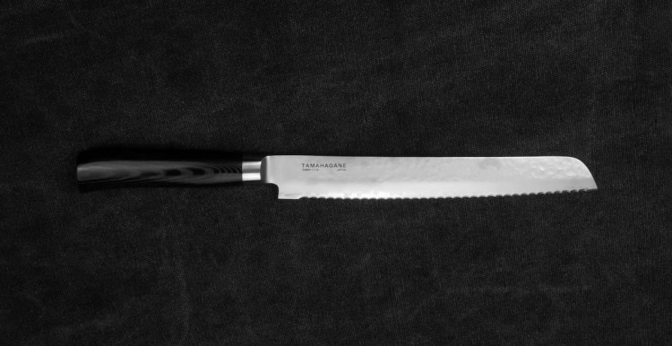 Tamahagane Tsubame Black Nóż Do Chleba 23cm