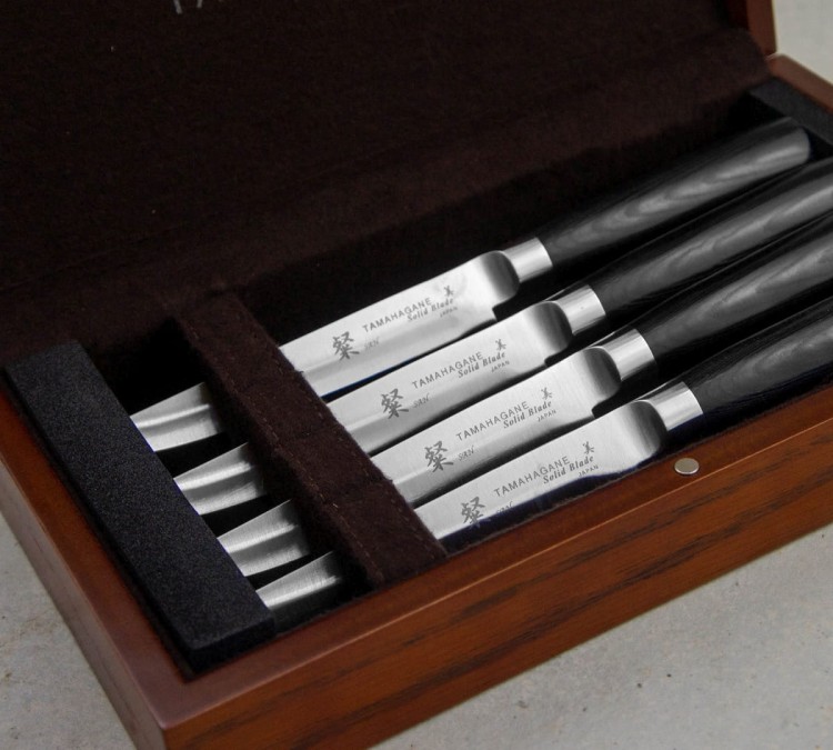Tamahagane San Black Zestaw 4 Noży Do Steków SNM-4123