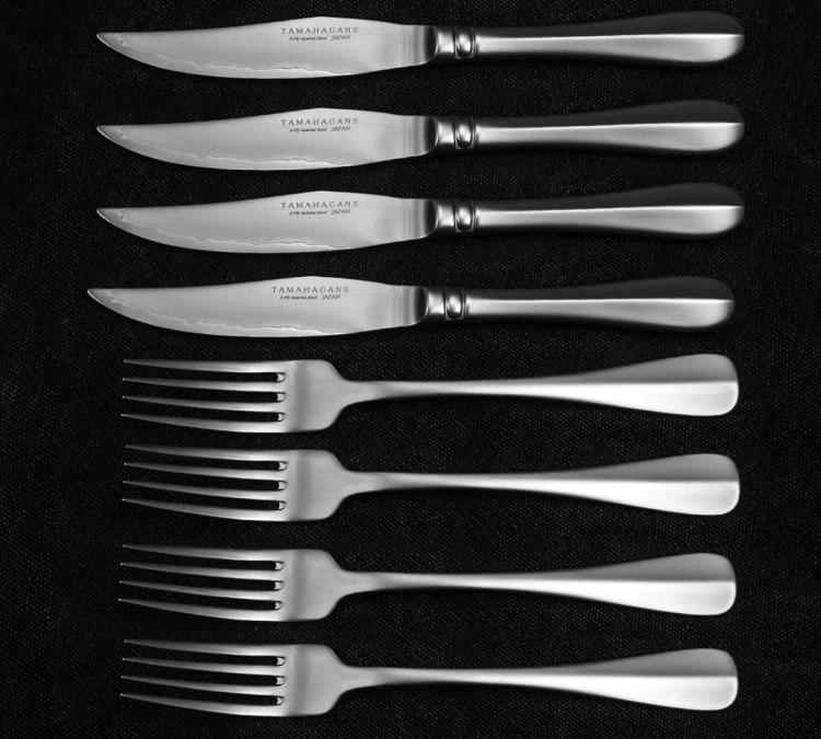 Tamahagane Zestaw 4 Noże + 4 Widelce Do Steków SS-005