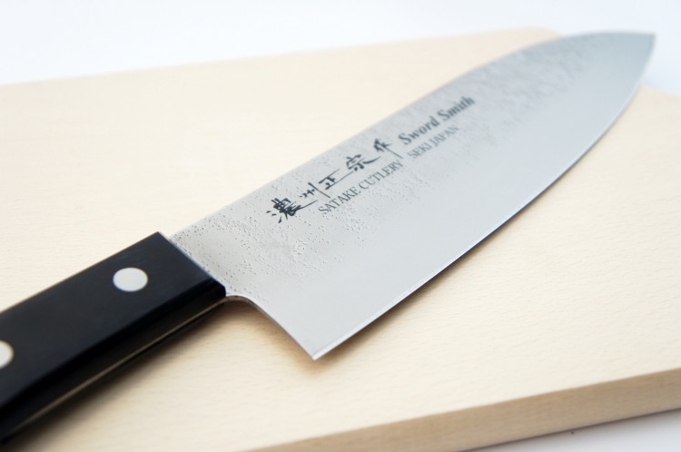 Satake Nashiji Black Pakka Nóż Santoku 17cm