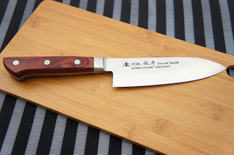 Satake Kotori Nóż Santoku 15cm