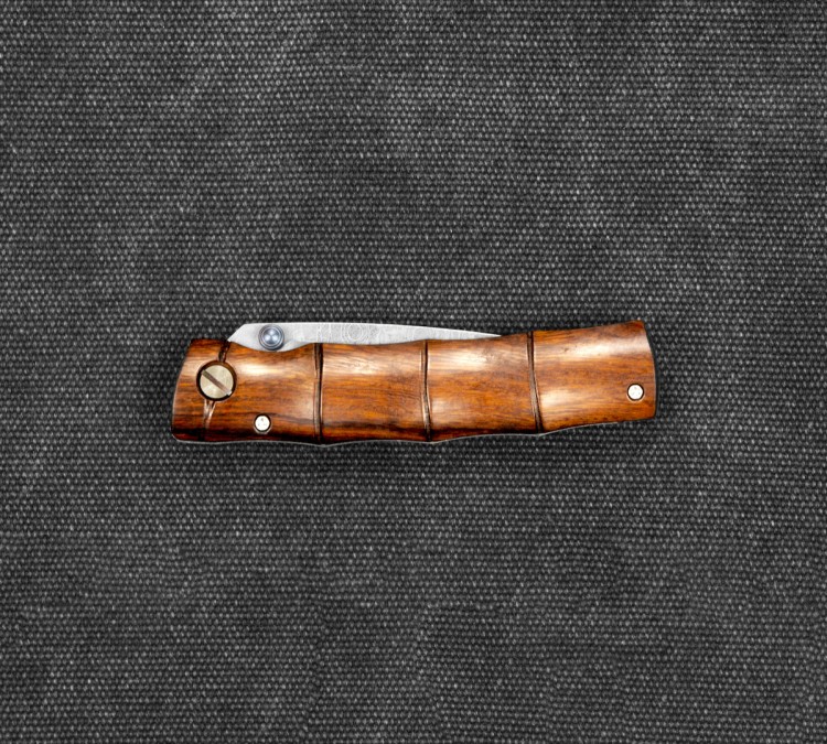 Mcusta Shinra Emotion Iron Wood Nóż Damascus